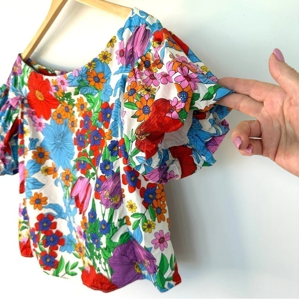 H&M top, off-shoulder, short balloon  sleeves, loose fitting, 💯 cotton, floral - Picture 5 of 14